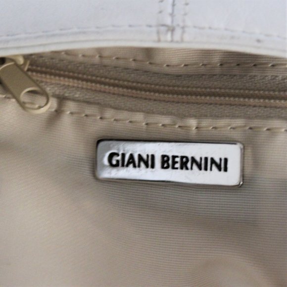 Giani Bernini White Leather Cross-body Bag - Picture 8 of 8